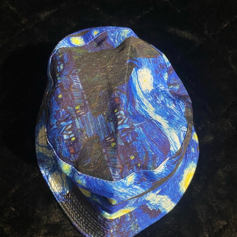 Bucket hat (new )